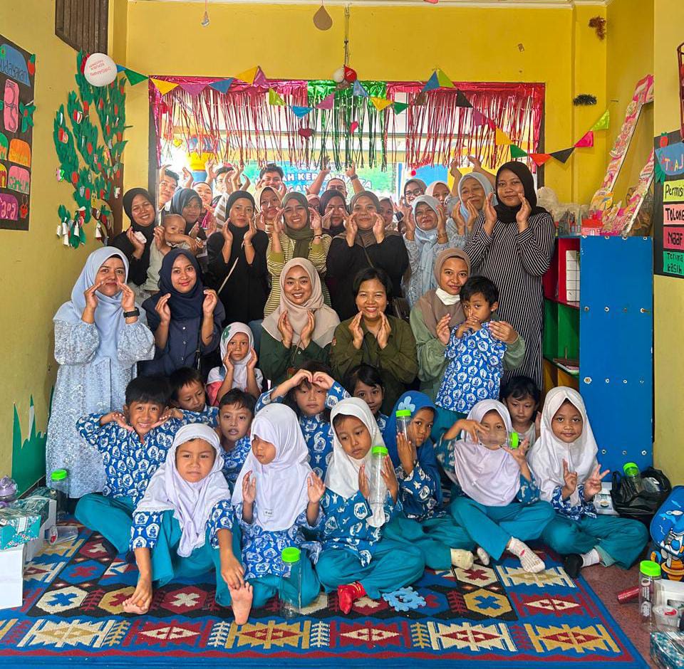 KKN Aksanusa 116 UIN Jakarta & Bapanas Sosialisasikan Pangan B2SA di PAUD Melati Sawangan Baru