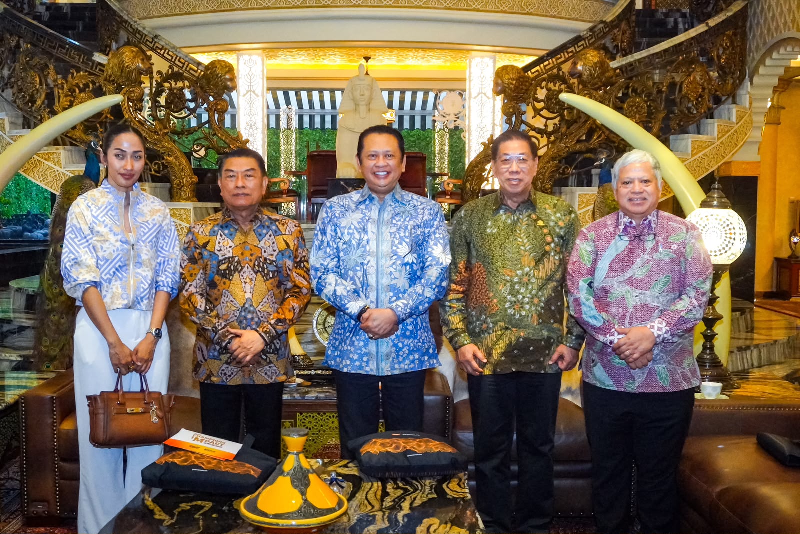 Bamsoet: Jangan Hanya Olah Nikel, Indonesia Harus Jadi Pusat Kendaraan Listrik Dunia