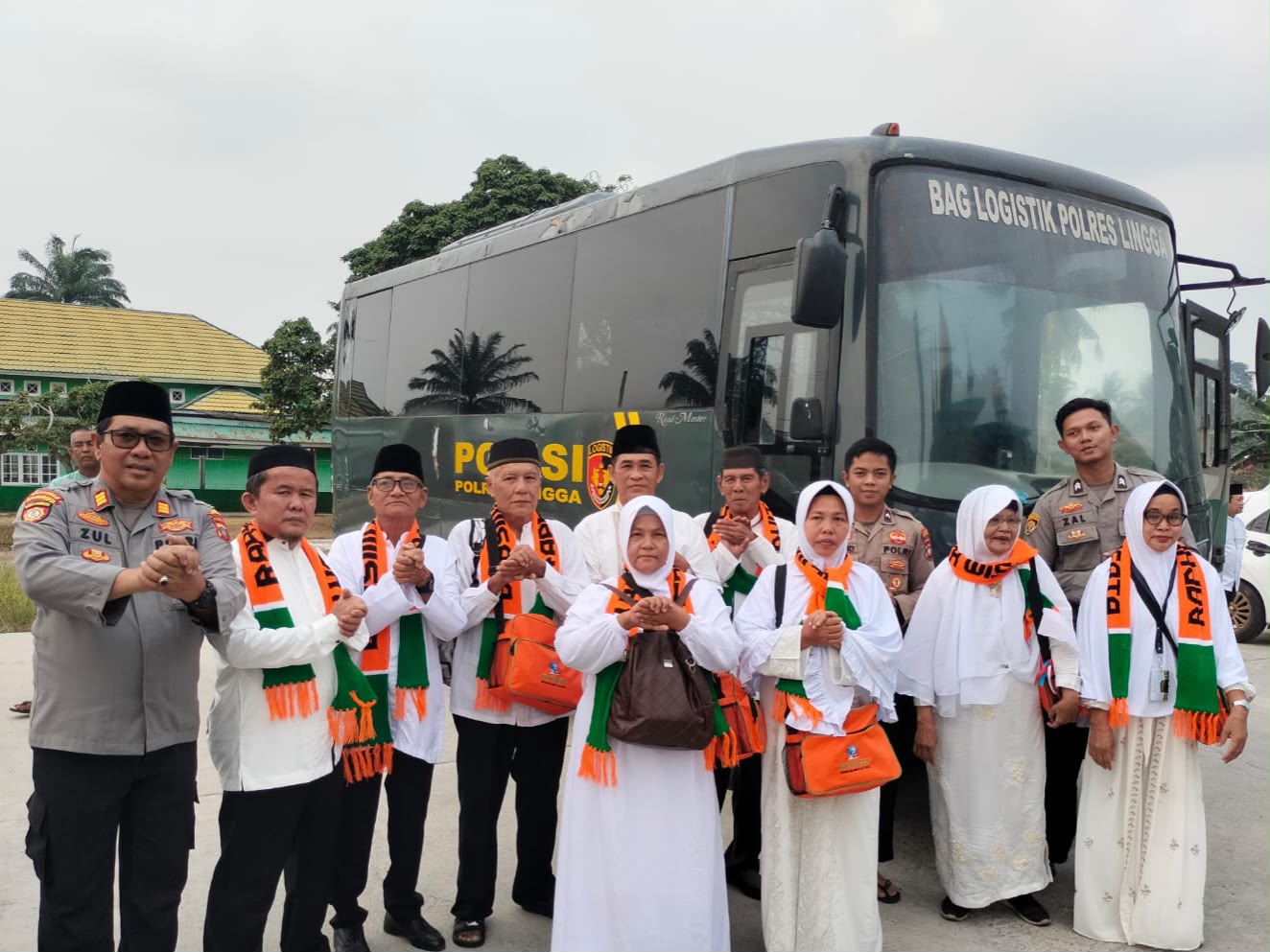 Polres Lingga antar 17 jamaah umrah, bukti nyata polisi bersama masyarakat